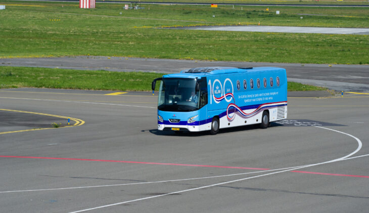 KLM bus starts route Apeldoorn-Hengelo-Enschede